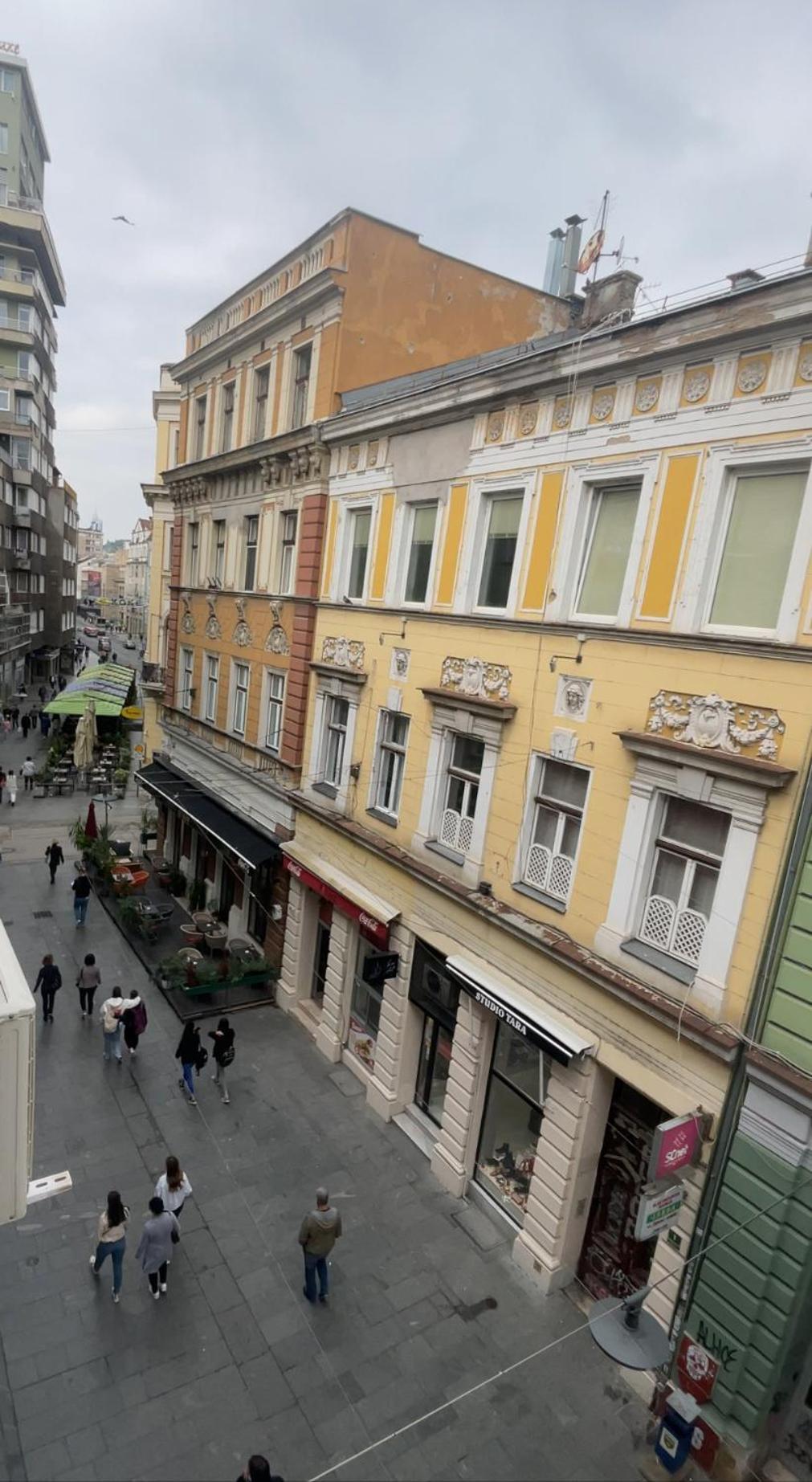 Main Street Retreat Apartment With Free Parking 塞拉耶佛 外观 照片