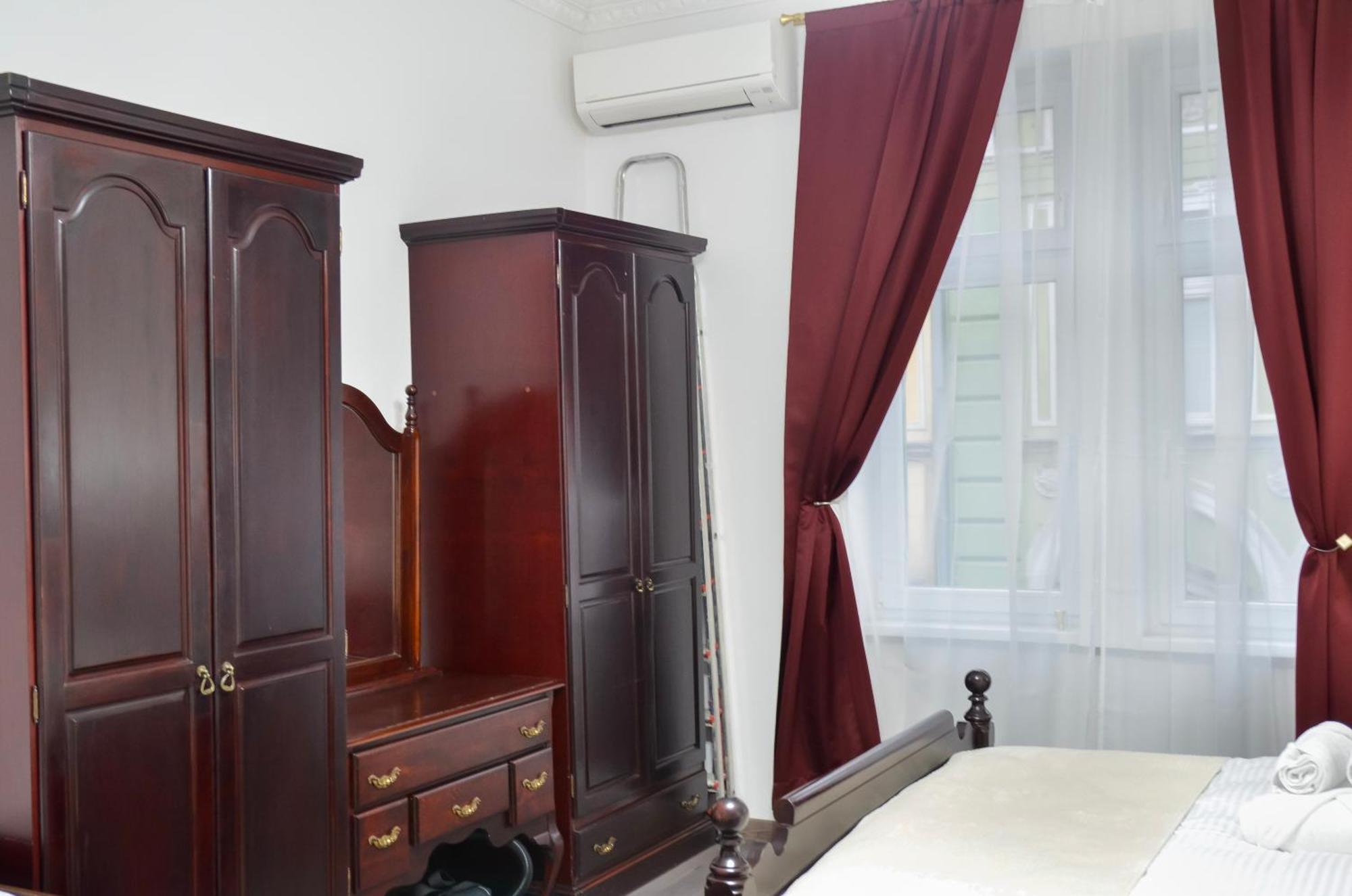 Main Street Retreat Apartment With Free Parking 塞拉耶佛 外观 照片