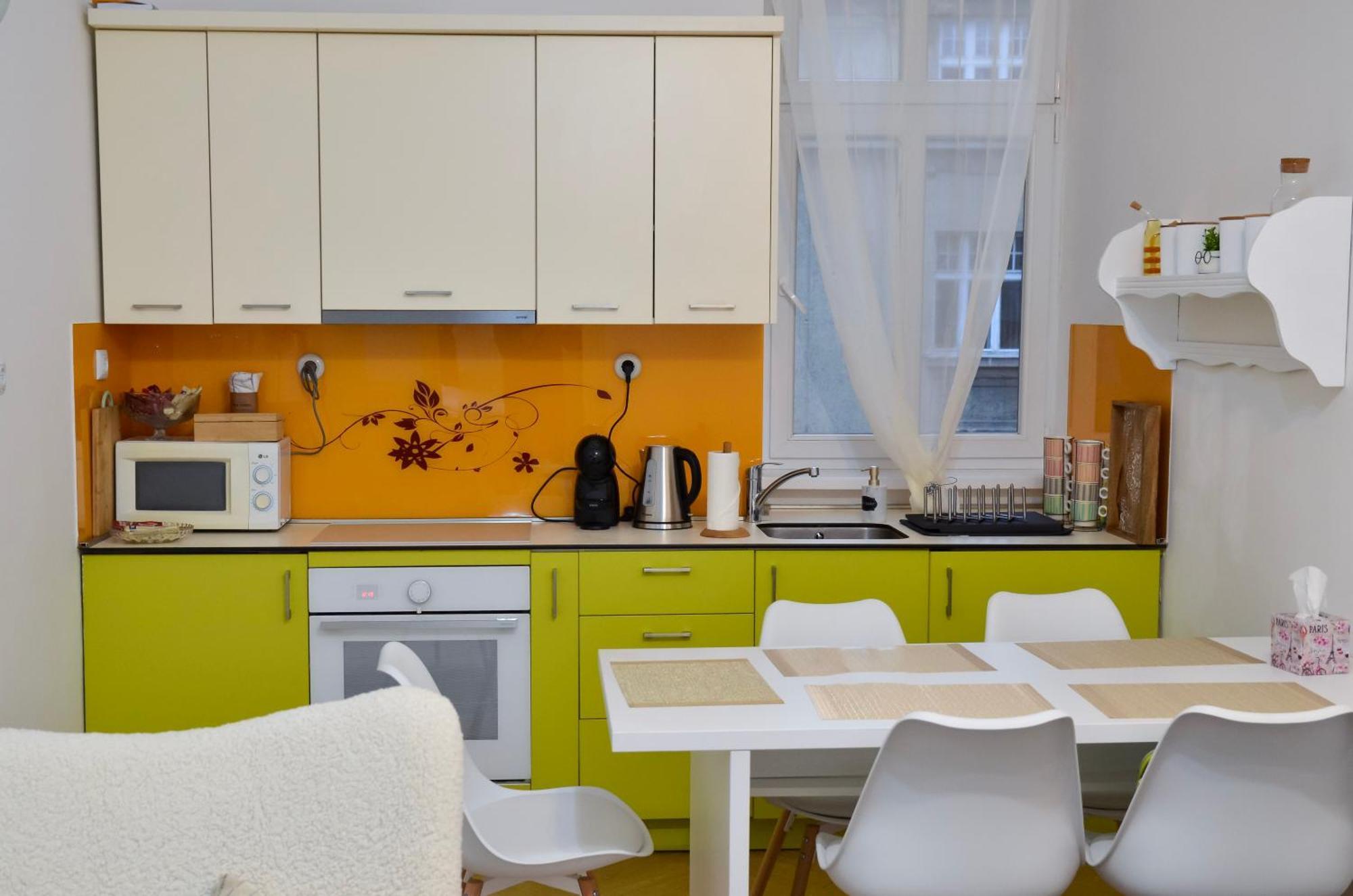 Main Street Retreat Apartment With Free Parking 塞拉耶佛 外观 照片