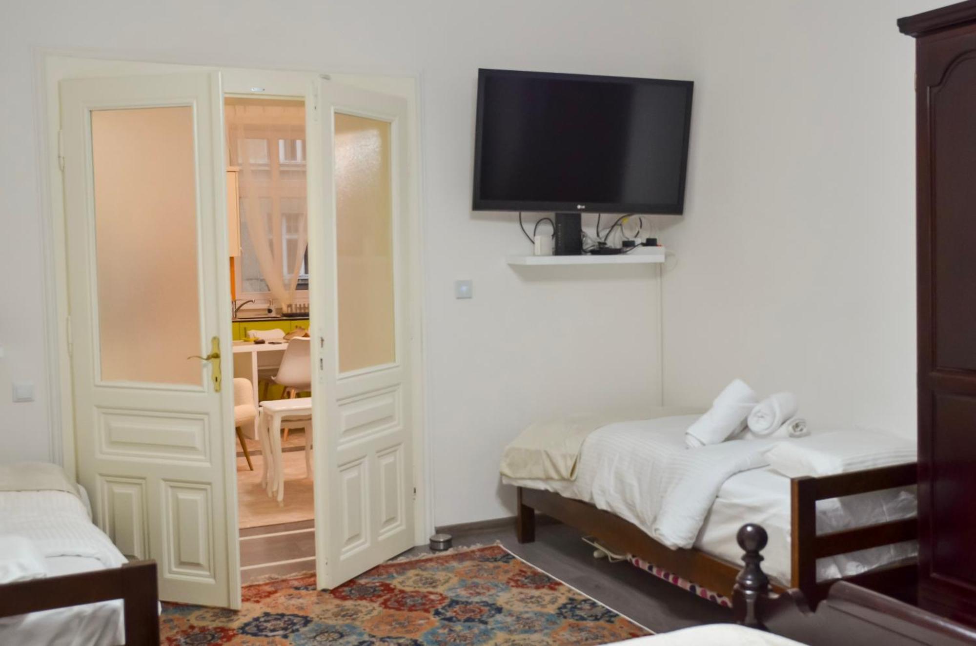 Main Street Retreat Apartment With Free Parking 塞拉耶佛 外观 照片