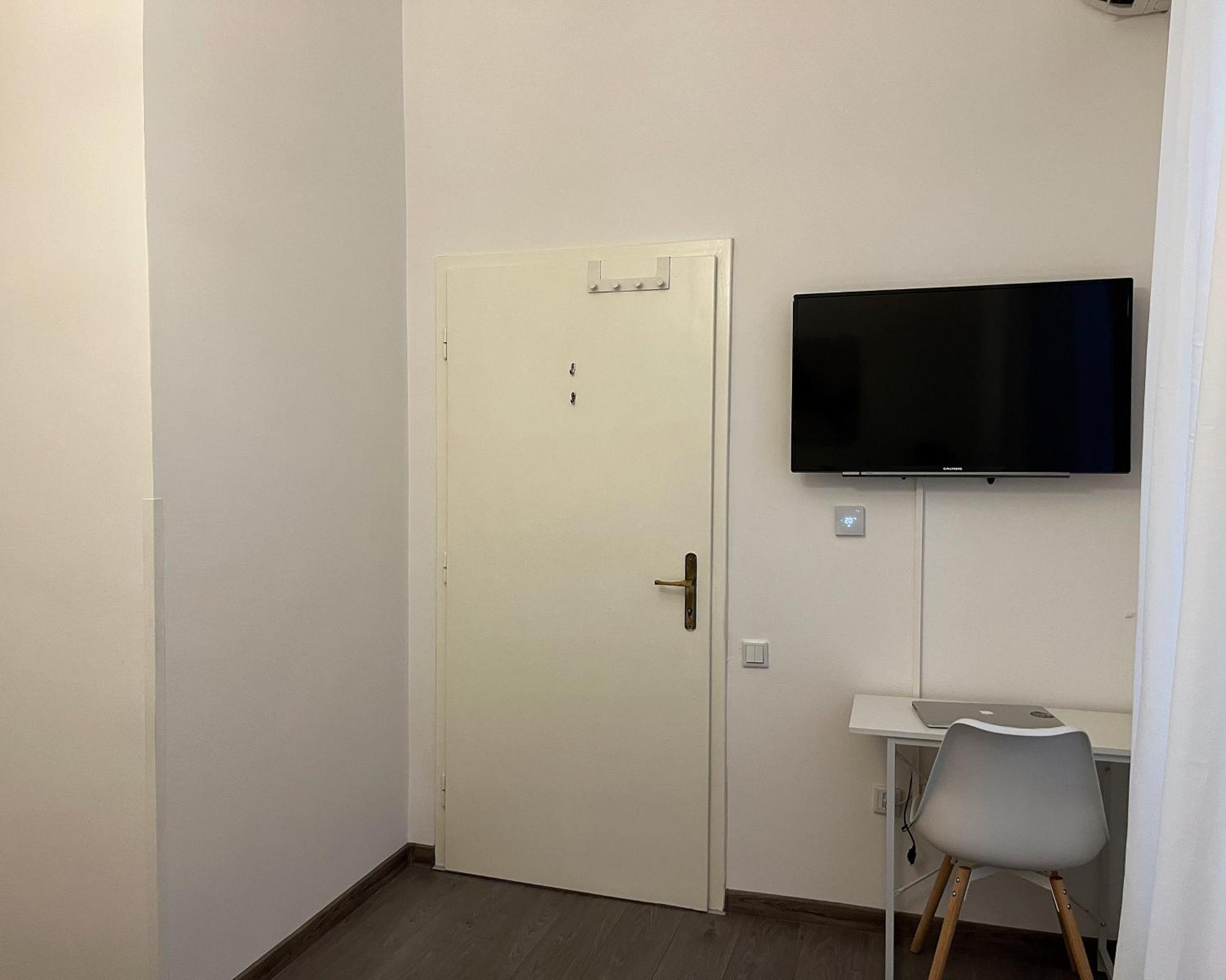 Main Street Retreat Apartment With Free Parking 塞拉耶佛 外观 照片